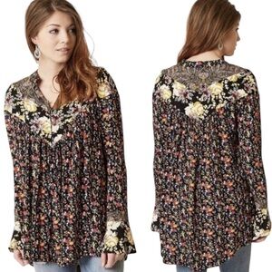 Free People Wildflower Fields Henley Top Tunic Blouse Black Ditsy Floral Medium